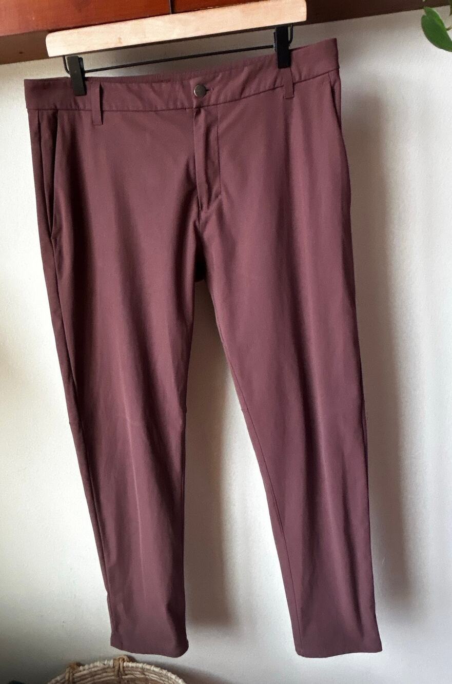 Lululemon Men's Slim Fit Casual Chino Pants Plum Brown Size 34